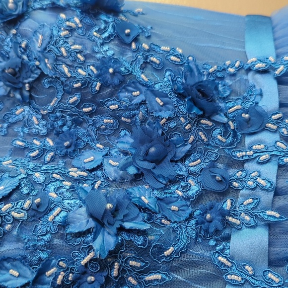 Blue floral prom dress - Picture 2 of 6